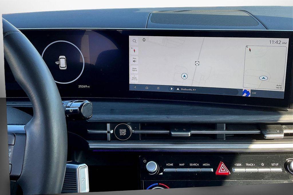 used 2025 Hyundai Santa Fe car, priced at $34,897