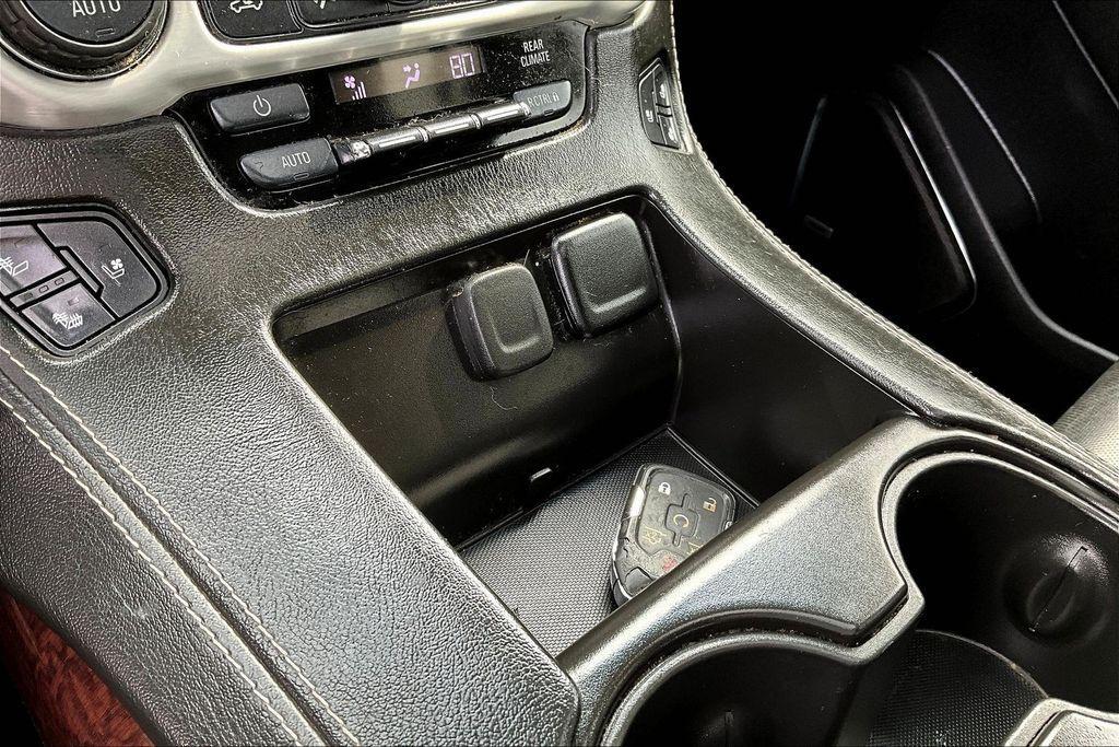 used 2018 GMC Yukon car, priced at $24,877