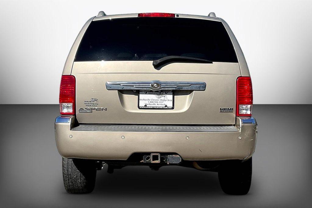 used 2008 Chrysler Aspen car