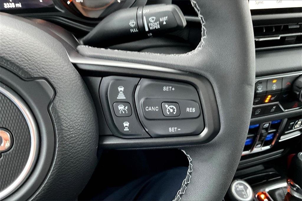 used 2025 Jeep Gladiator car, priced at $39,455