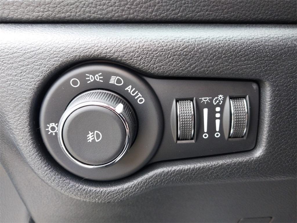 new 2026 Chrysler Pacifica car, priced at $44,496