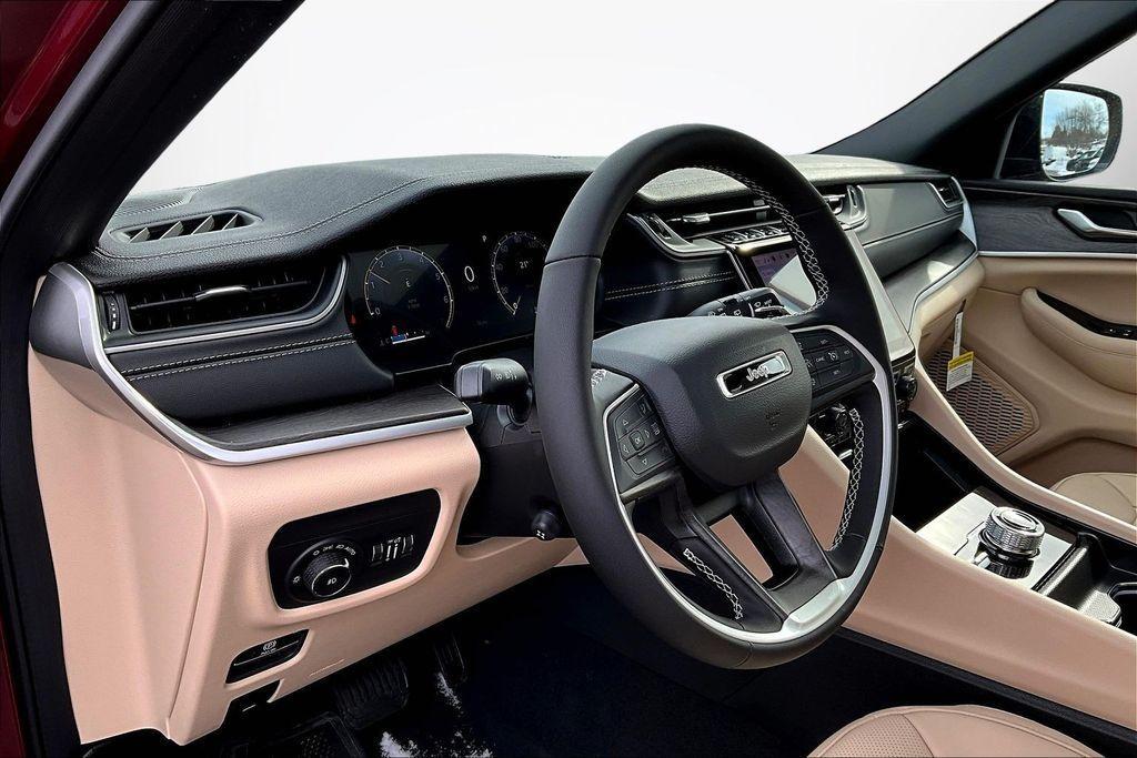 new 2025 Jeep Grand Cherokee L car, priced at $50,255