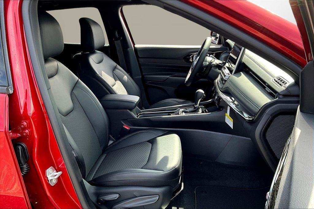 new 2026 Jeep Compass car, priced at $26,095