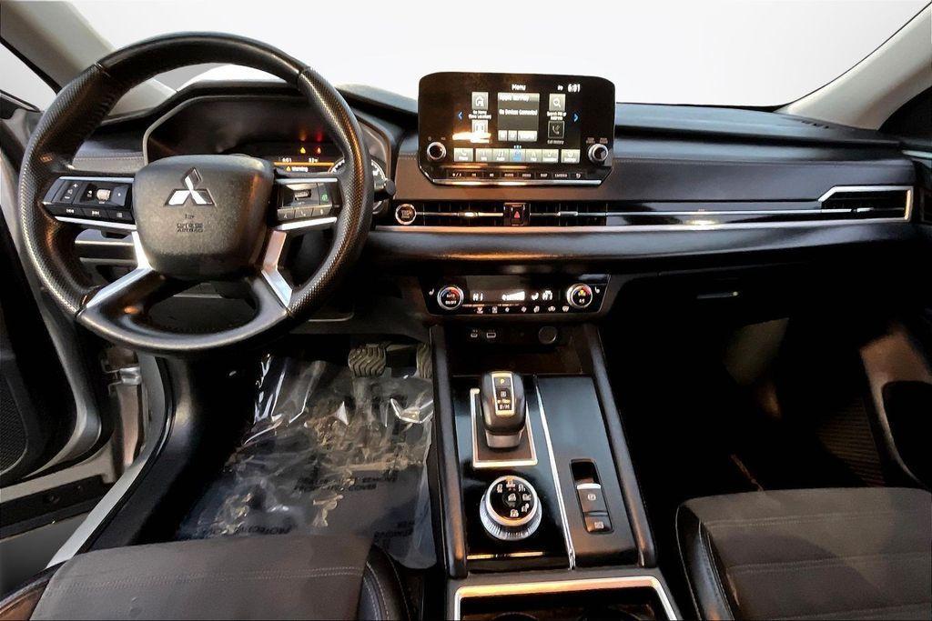 used 2024 Mitsubishi Outlander car, priced at $23,949