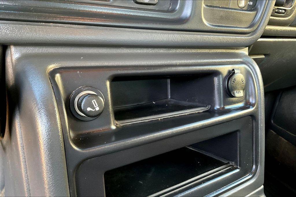 used 2003 Chevrolet Silverado 2500 car, priced at $7,964