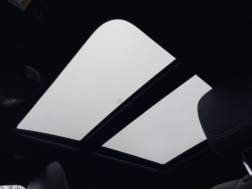 new 2026 Chrysler Pacifica car, priced at $47,915