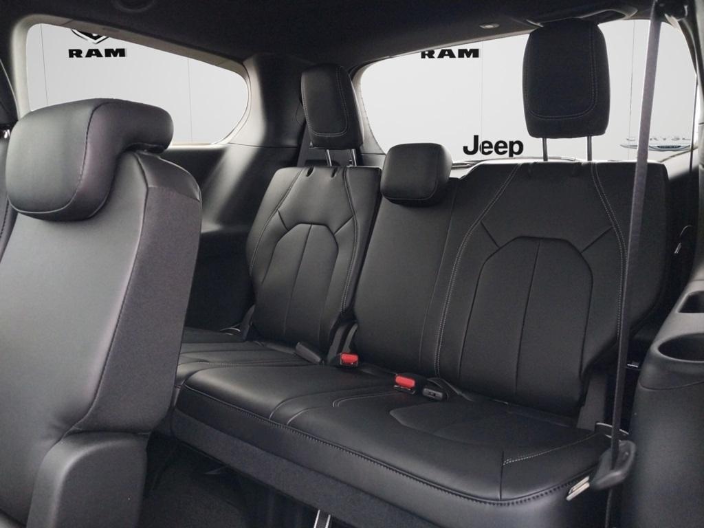 new 2026 Chrysler Pacifica car, priced at $47,915