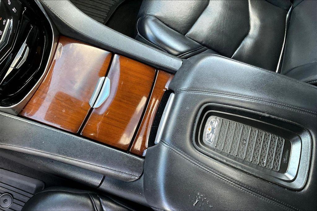 used 2020 Cadillac Escalade ESV car, priced at $34,365