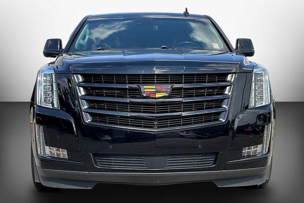 used 2020 Cadillac Escalade ESV car, priced at $34,365