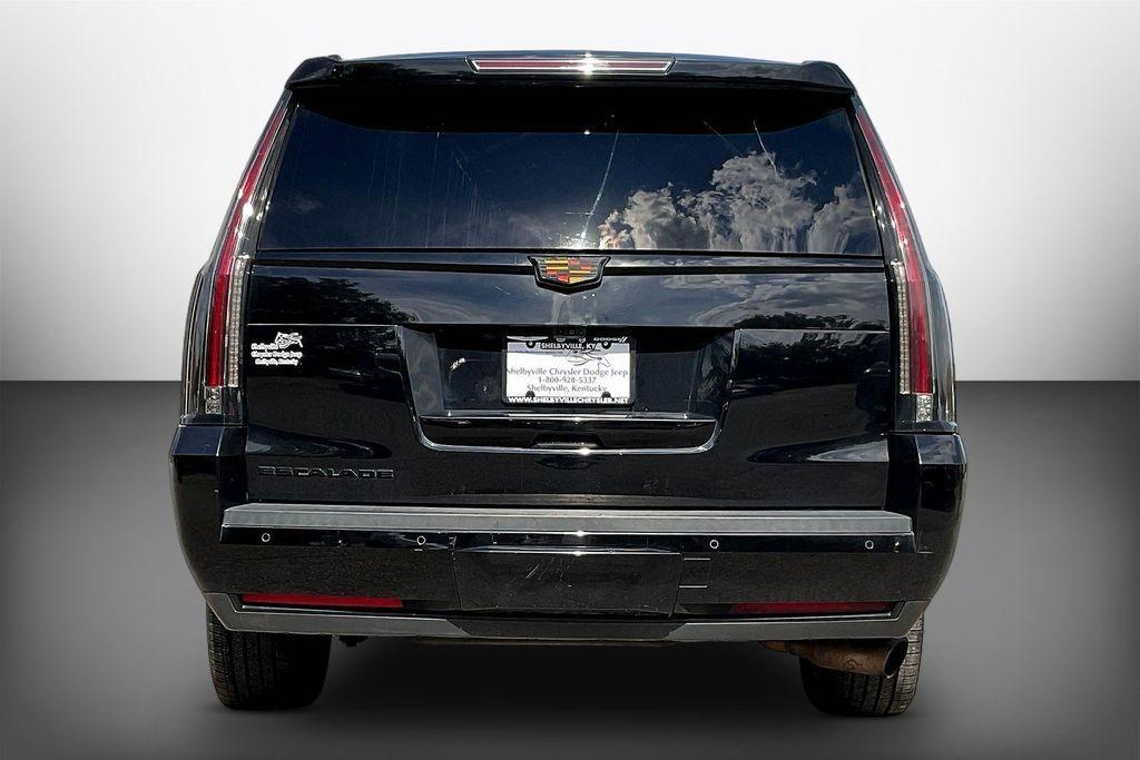 used 2020 Cadillac Escalade ESV car, priced at $34,365