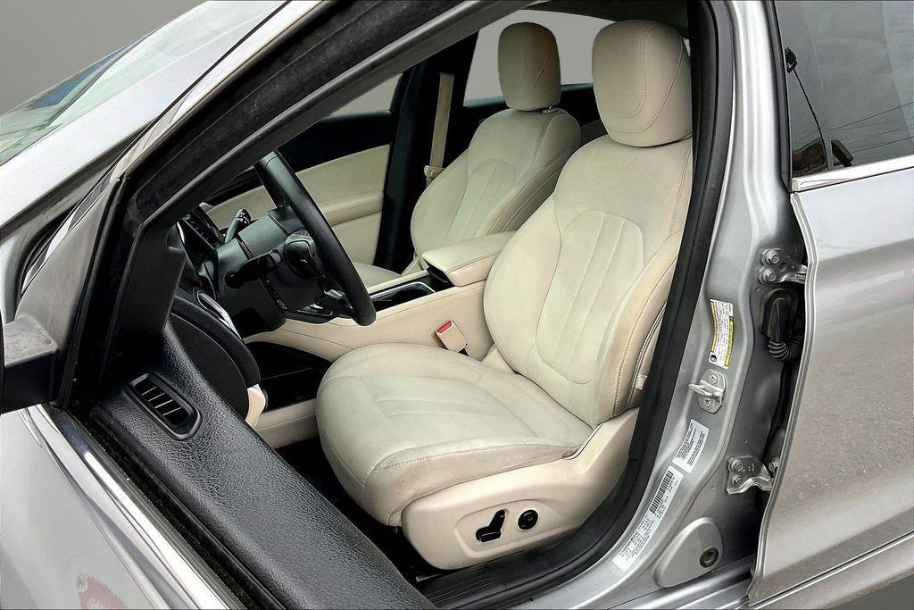 used 2015 Chrysler 200 car, priced at $6,875