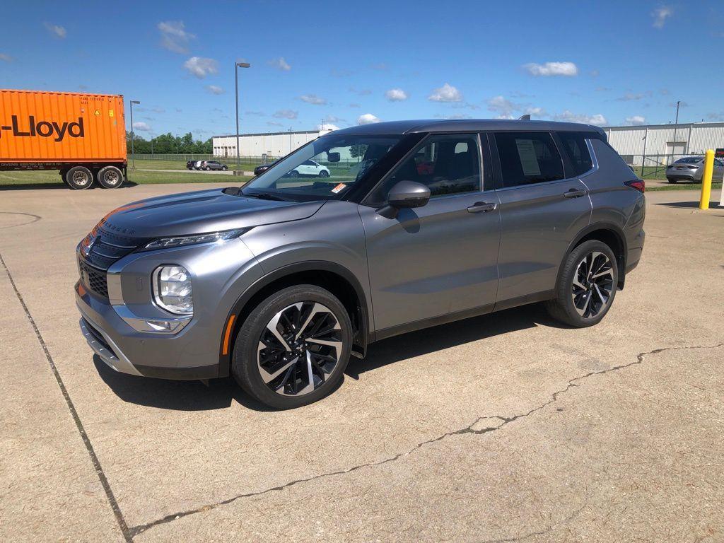 used 2024 Mitsubishi Outlander car, priced at $23,260