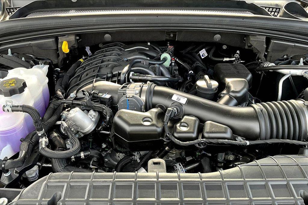 new 2025 Jeep Grand Cherokee car, priced at $42,206