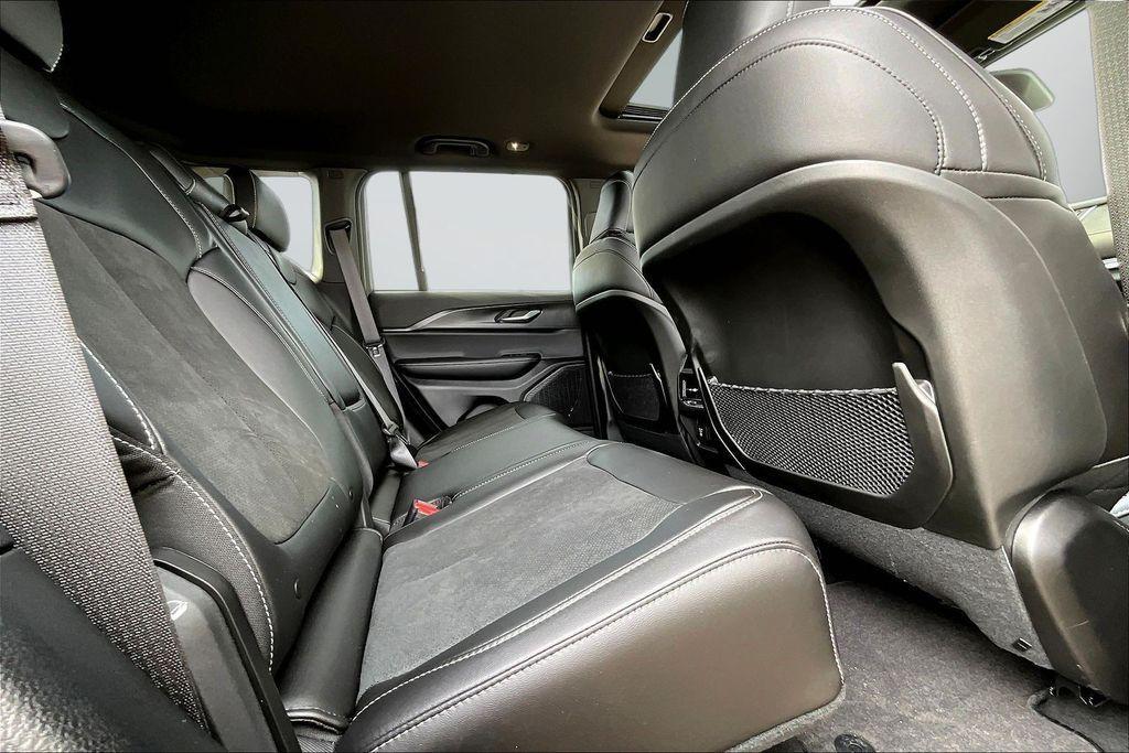 new 2025 Jeep Grand Cherokee car, priced at $42,206