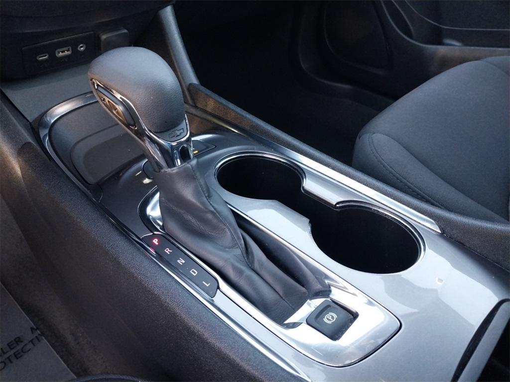 used 2024 Chevrolet Malibu car, priced at $17,989