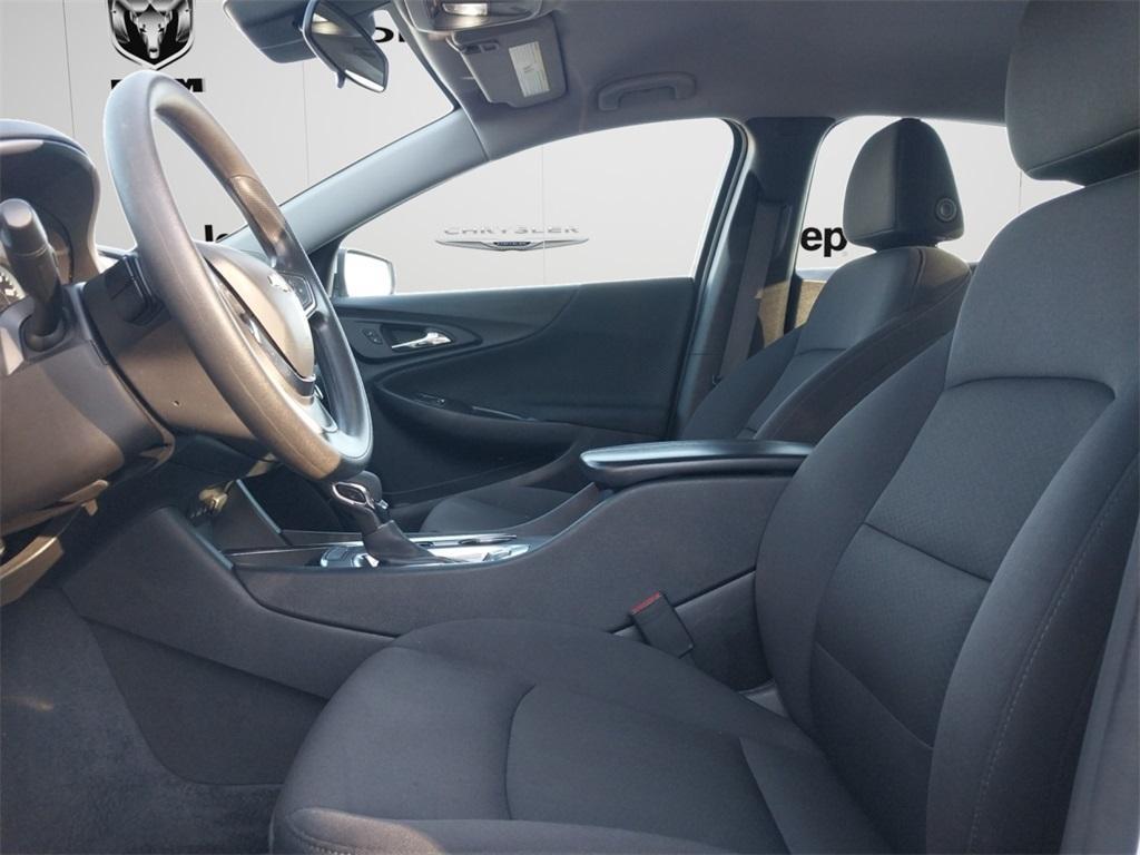 used 2024 Chevrolet Malibu car, priced at $17,989