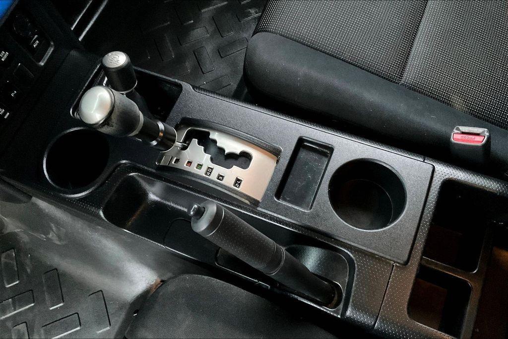 used 2007 Toyota FJ Cruiser car, priced at $11,996