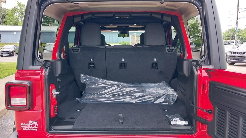 new 2025 Jeep Wrangler car, priced at $37,350