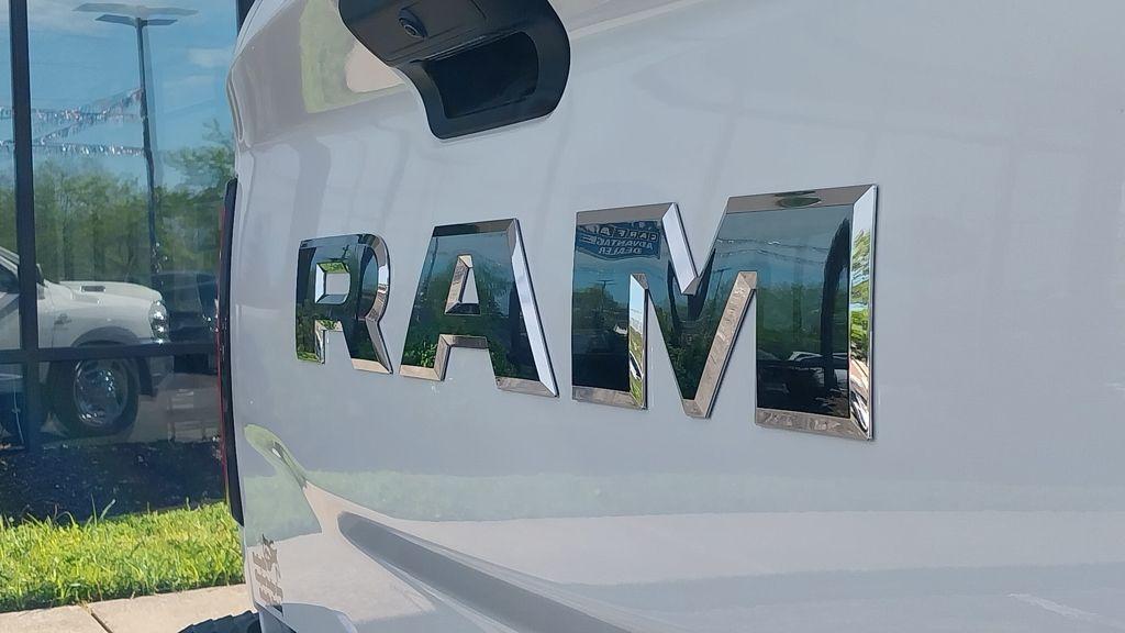 new 2025 Ram 2500 car, priced at $54,072