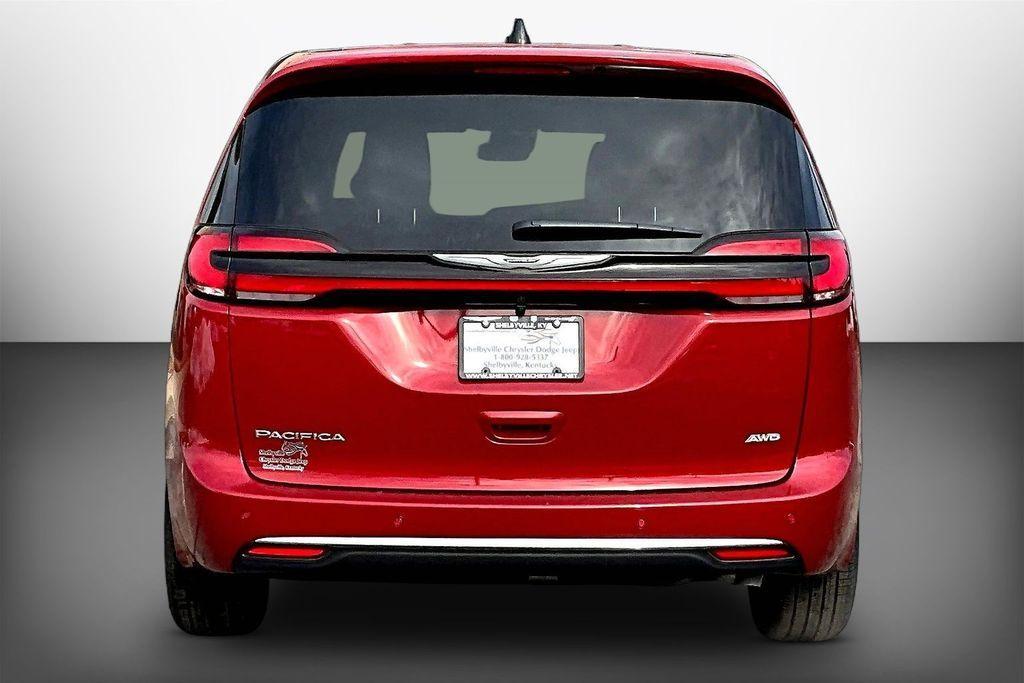 new 2026 Chrysler Pacifica car, priced at $44,660