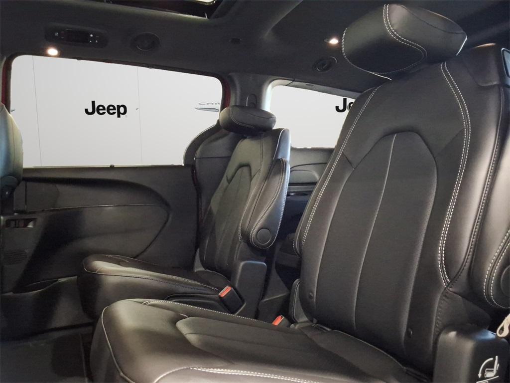 new 2026 Chrysler Pacifica car, priced at $45,111