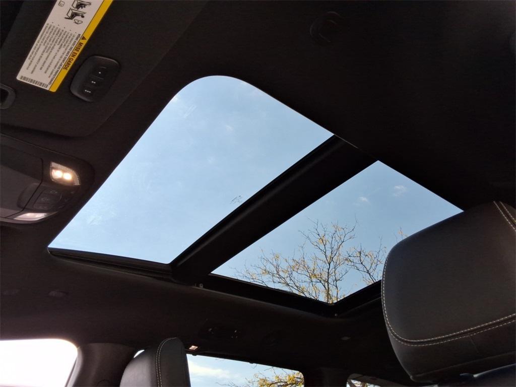 new 2026 Chrysler Pacifica car, priced at $45,111