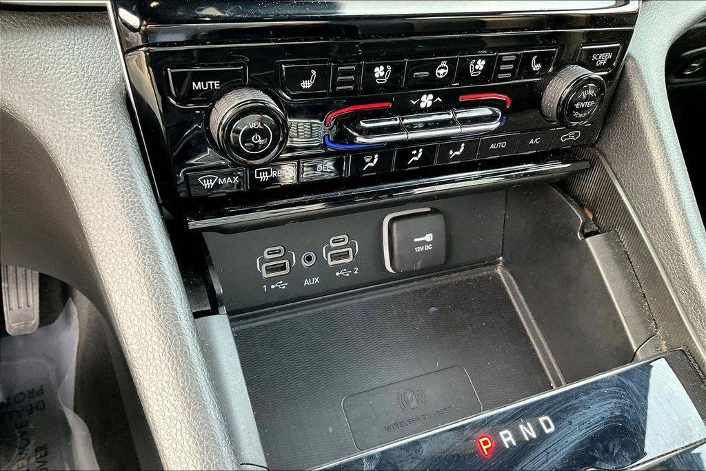 used 2024 Jeep Grand Cherokee L car, priced at $31,489