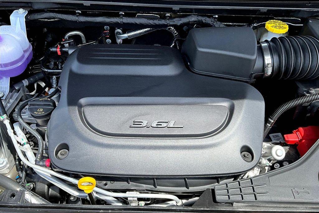 new 2027 Chrysler Pacifica car, priced at $44,331