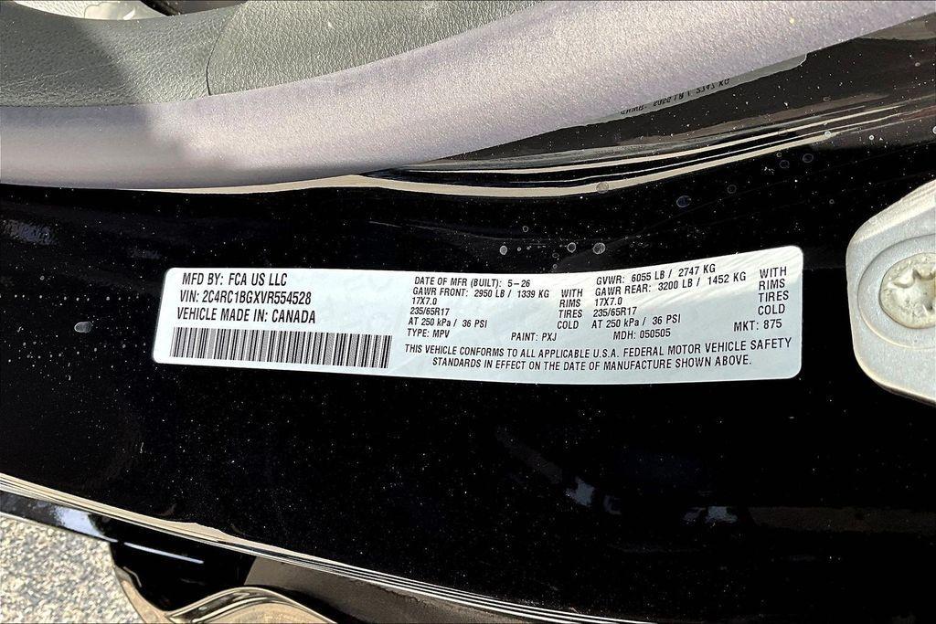 new 2027 Chrysler Pacifica car, priced at $44,331