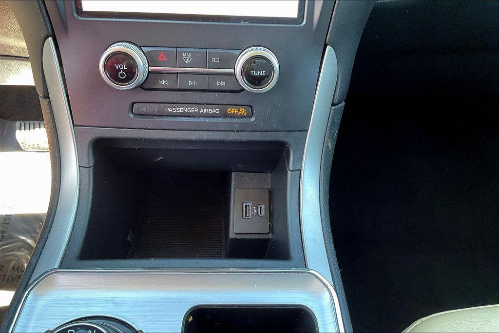 used 2022 Ford Edge car, priced at $22,349