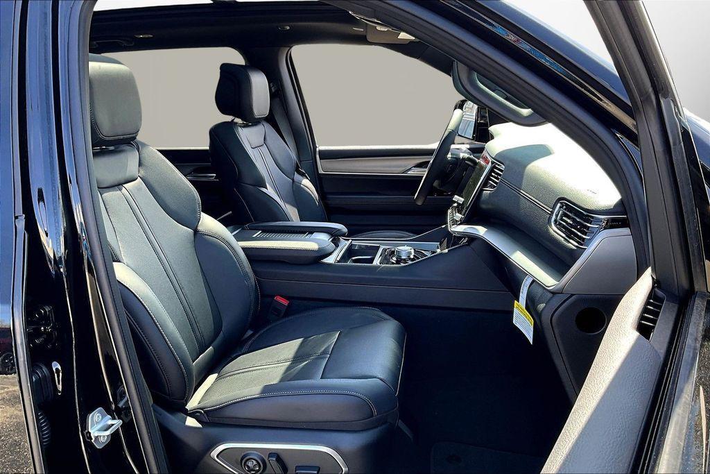 new 2026 Jeep Grand Wagoneer car, priced at $68,884