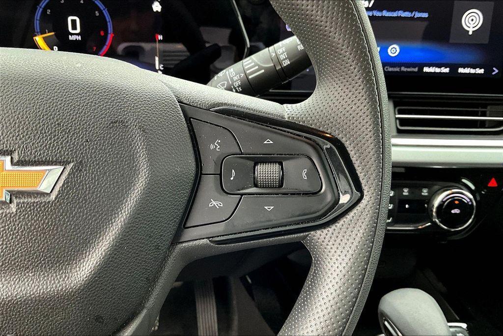 used 2025 Chevrolet Trax car, priced at $22,225