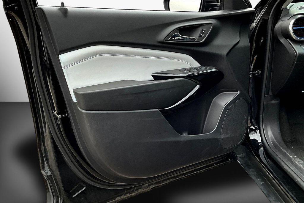 used 2025 Chevrolet Trax car, priced at $22,225