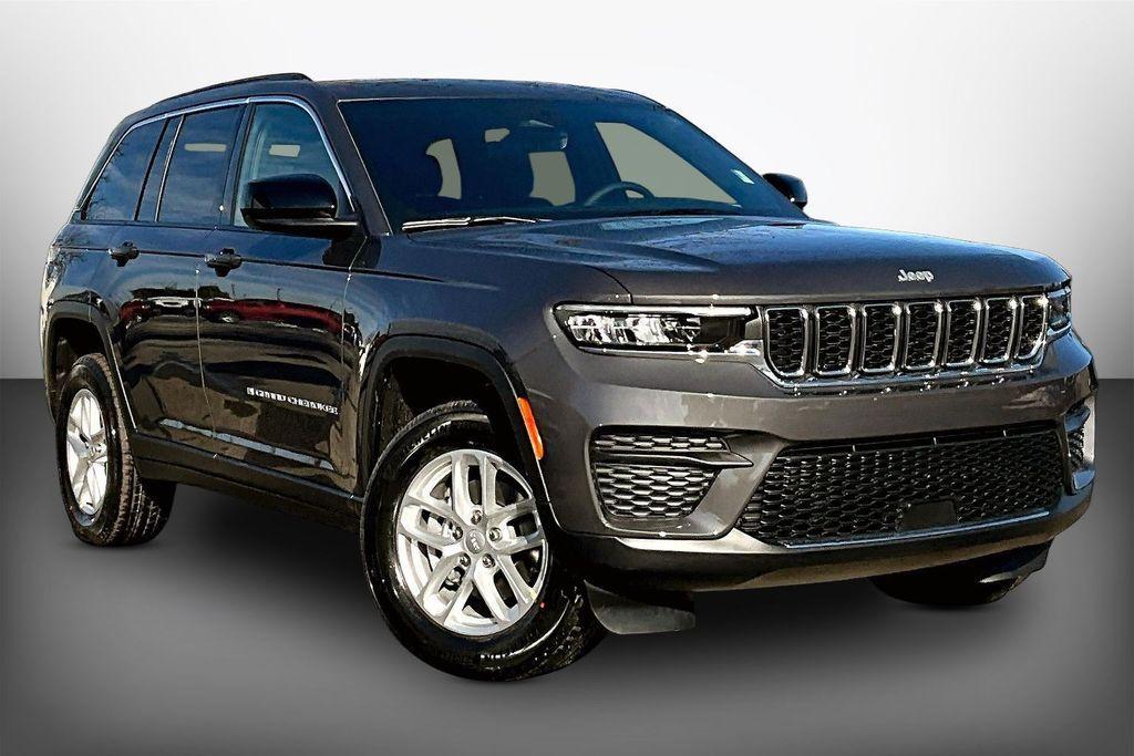 new 2026 Jeep Grand Cherokee car, priced at $39,580