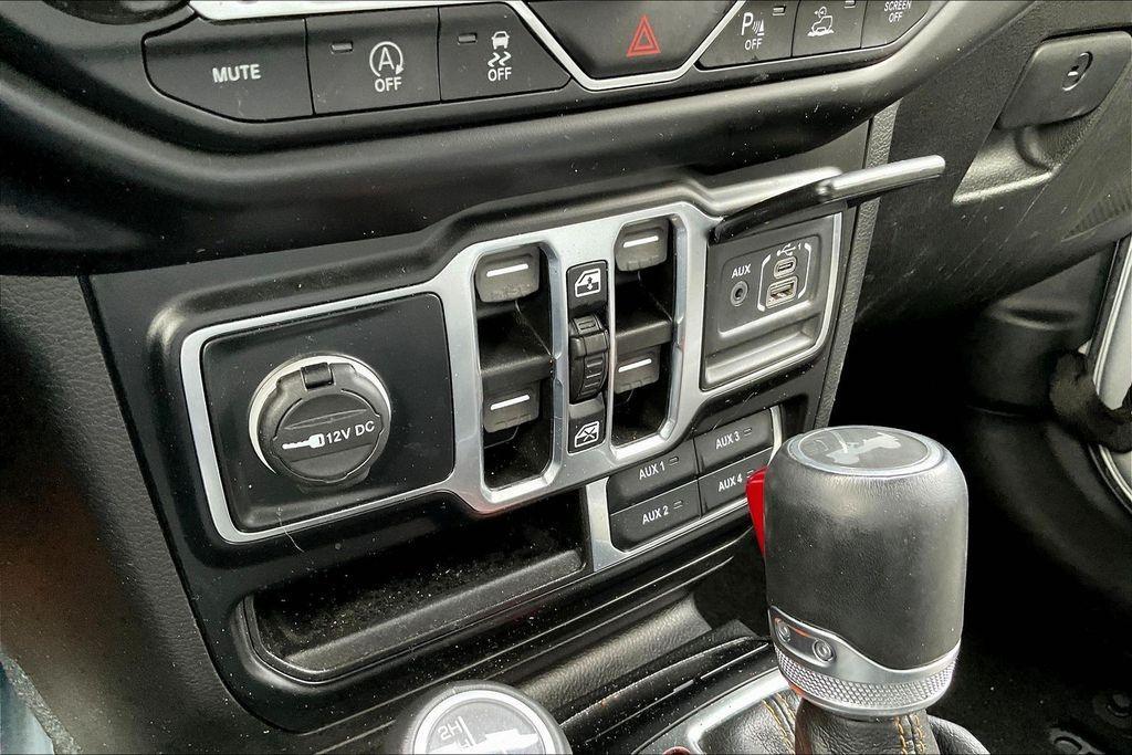 used 2022 Jeep Wrangler Unlimited car, priced at $38,194