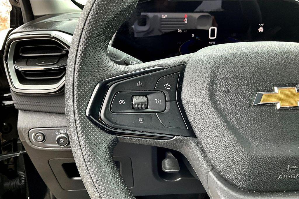 used 2025 Chevrolet TrailBlazer car, priced at $22,990