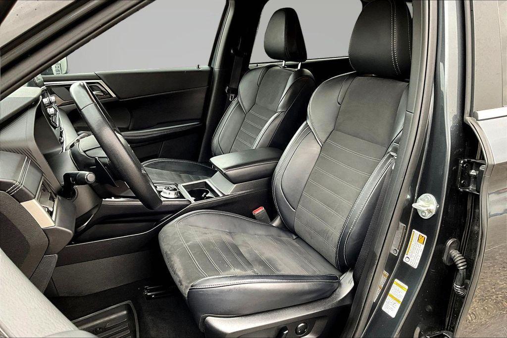 used 2024 Mitsubishi Outlander car, priced at $23,455