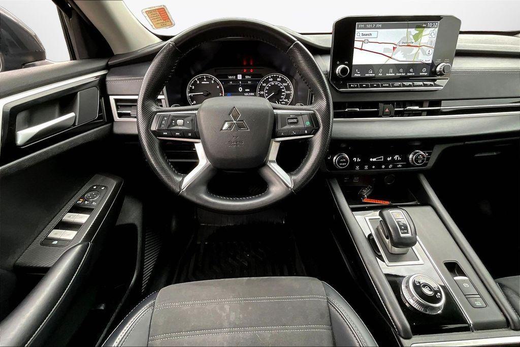used 2024 Mitsubishi Outlander car, priced at $23,455