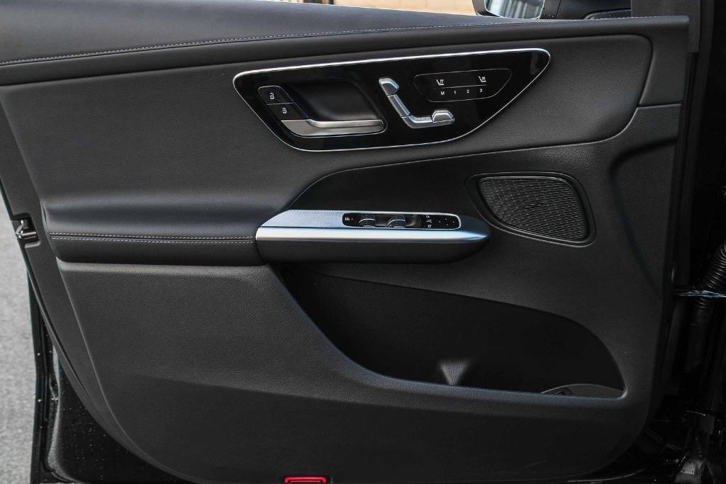 new 2026 Mercedes-Benz GLC 300 car, priced at $58,870