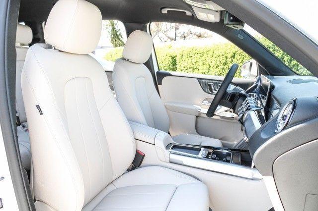 new 2025 Mercedes-Benz GLB 250 car, priced at $49,595