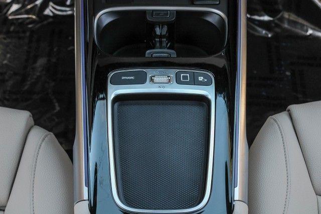 new 2025 Mercedes-Benz GLB 250 car, priced at $49,595