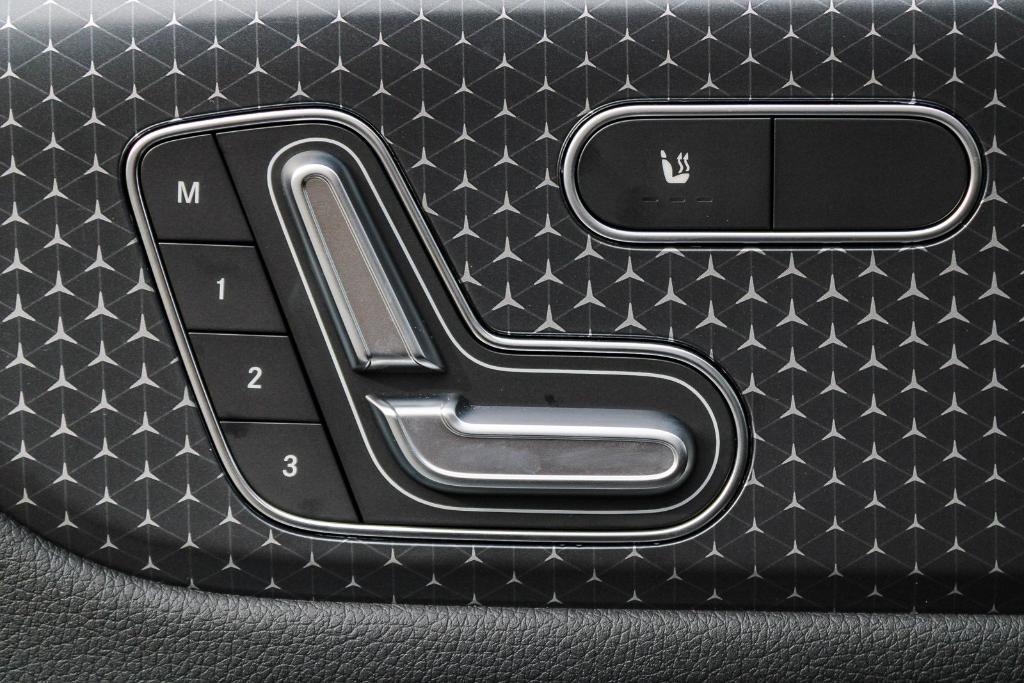 used 2026 Mercedes-Benz GLA 250 car, priced at $42,378