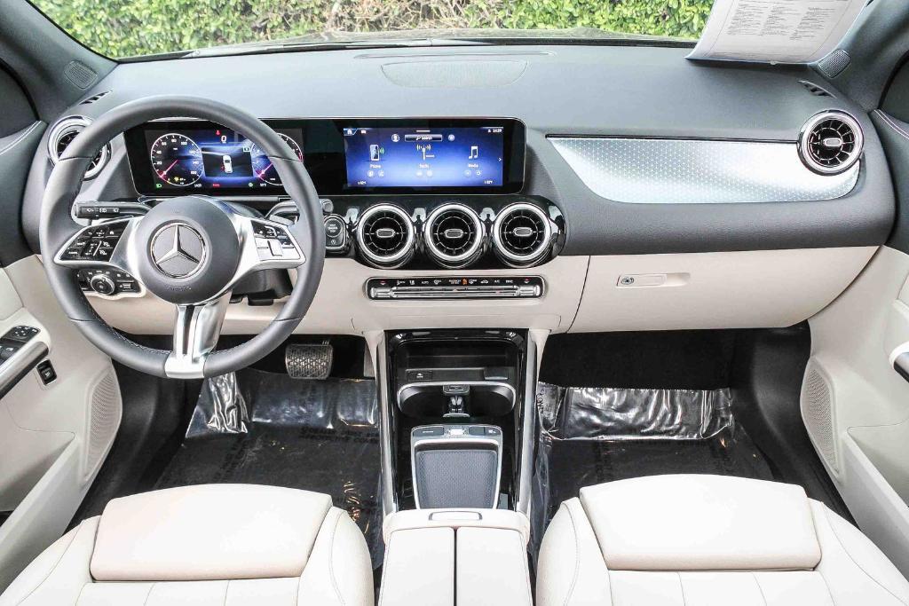 used 2026 Mercedes-Benz GLA 250 car, priced at $42,298