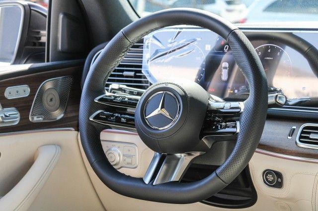 new 2025 Mercedes-Benz GLS 580 car, priced at $124,645