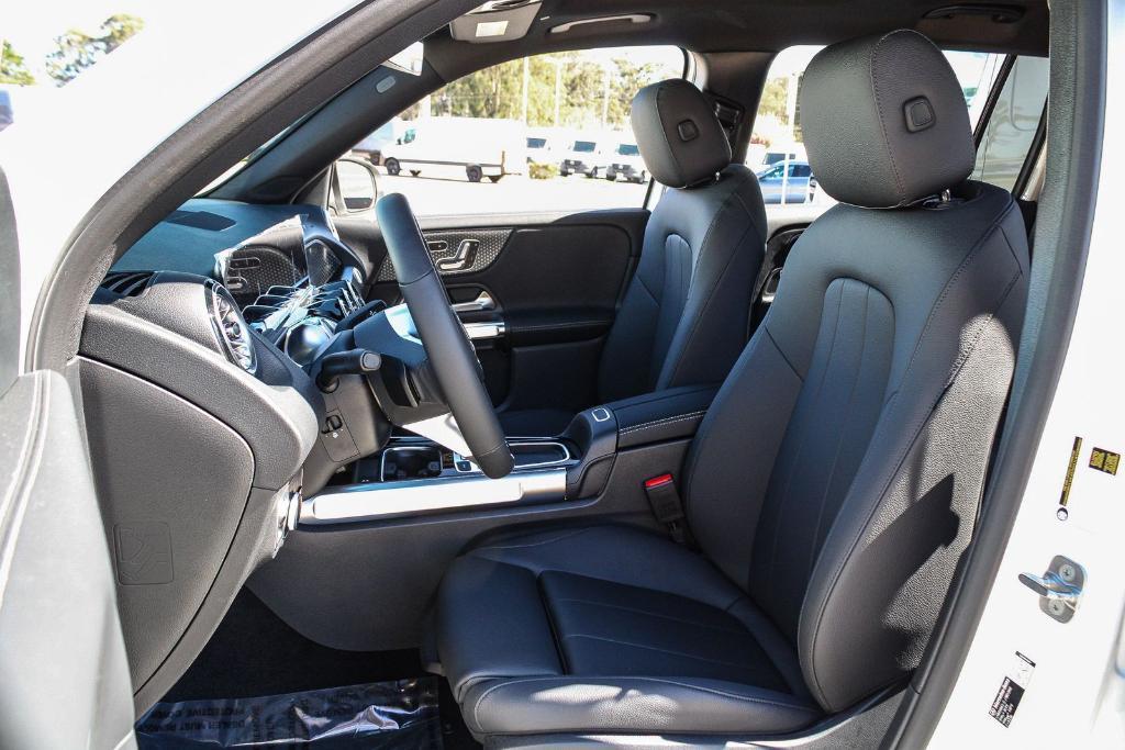 new 2026 Mercedes-Benz GLB 250 car, priced at $52,020
