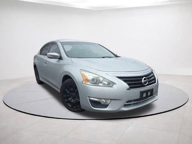 used 2014 Nissan Altima car, priced at $6,995
