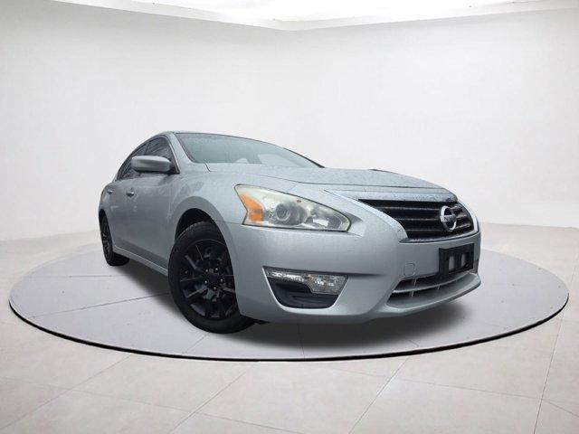 used 2014 Nissan Altima car, priced at $6,995