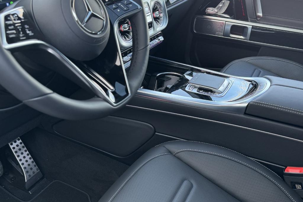 new 2025 Mercedes-Benz G-Class car, priced at $160,385