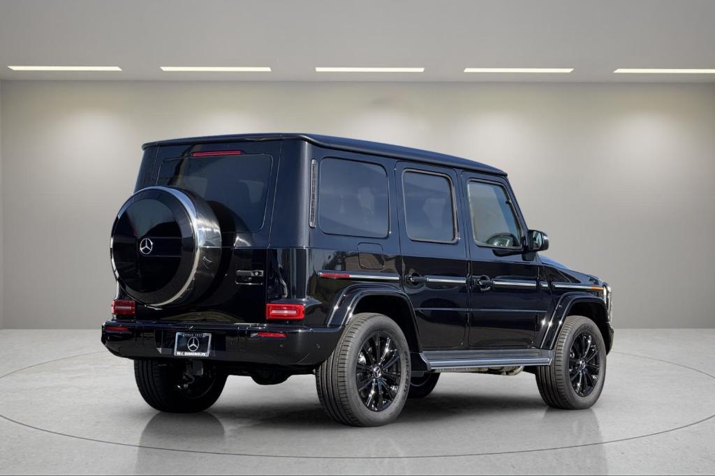 new 2025 Mercedes-Benz G-Class car, priced at $160,385