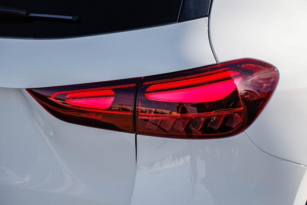 used 2025 Mercedes-Benz GLA 250 car, priced at $40,990